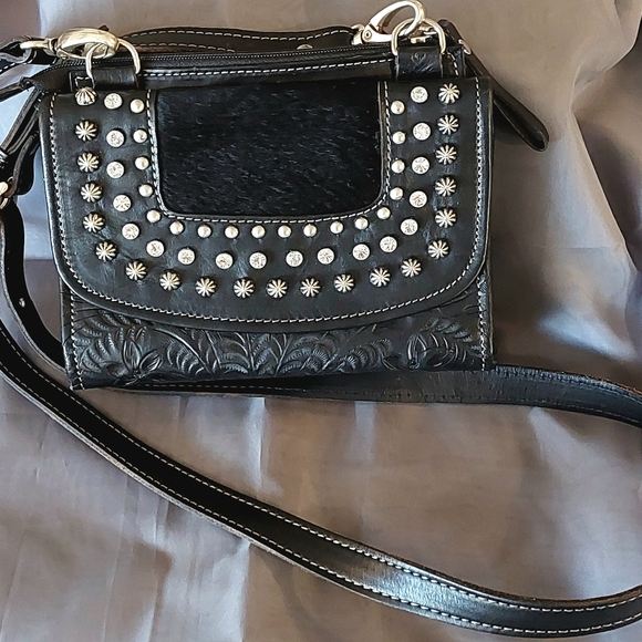 American West Genuine Leather Crossbody Bag - Picture 10 of 14